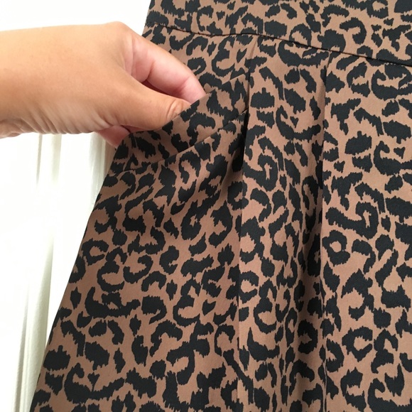 High Waisted Animal Print Loft Shorts - Picture 2 of 4